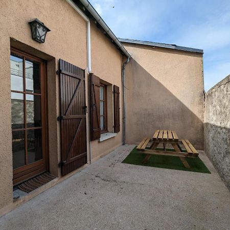 فيلا La Petite Chaume Châteauroux المظهر الخارجي الصورة